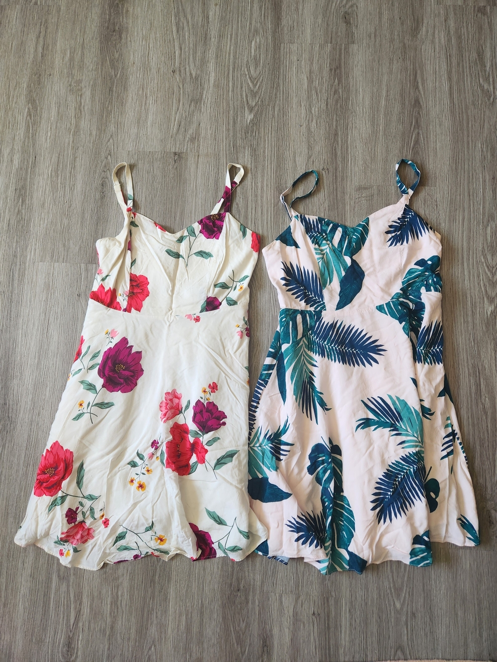 Women's Old Navy Cami Style Sundress X2 - Medium